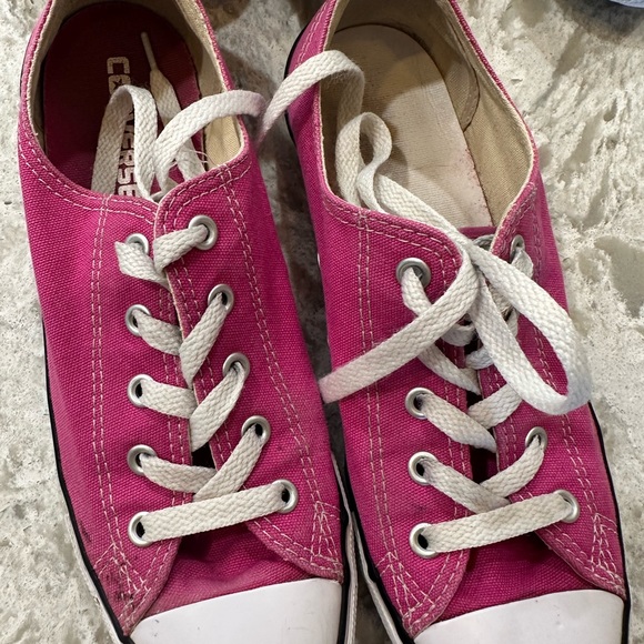 Cute Pink Converse All-Stars - Size 7.5 - Picture 4 of 5